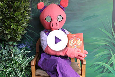 Piggy Reads